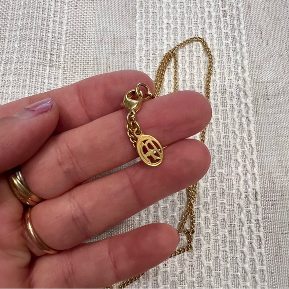 Ben-Amun Gold Necklace with Elegant Pendant - Picture 6 of 11